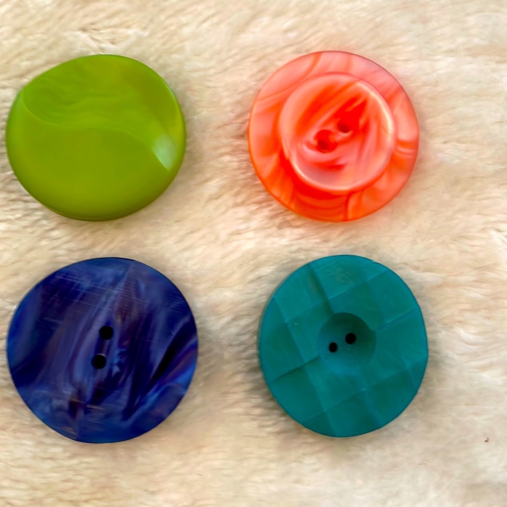 Set of 4 Vintage Buttons